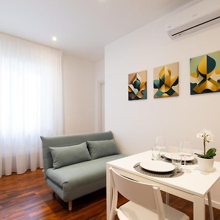 Ferienwohnung The Apulian Loft Bari - Via Celentano Exterior foto